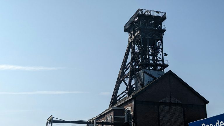 romain malaunay yxtvh4bdsu8 unsplash